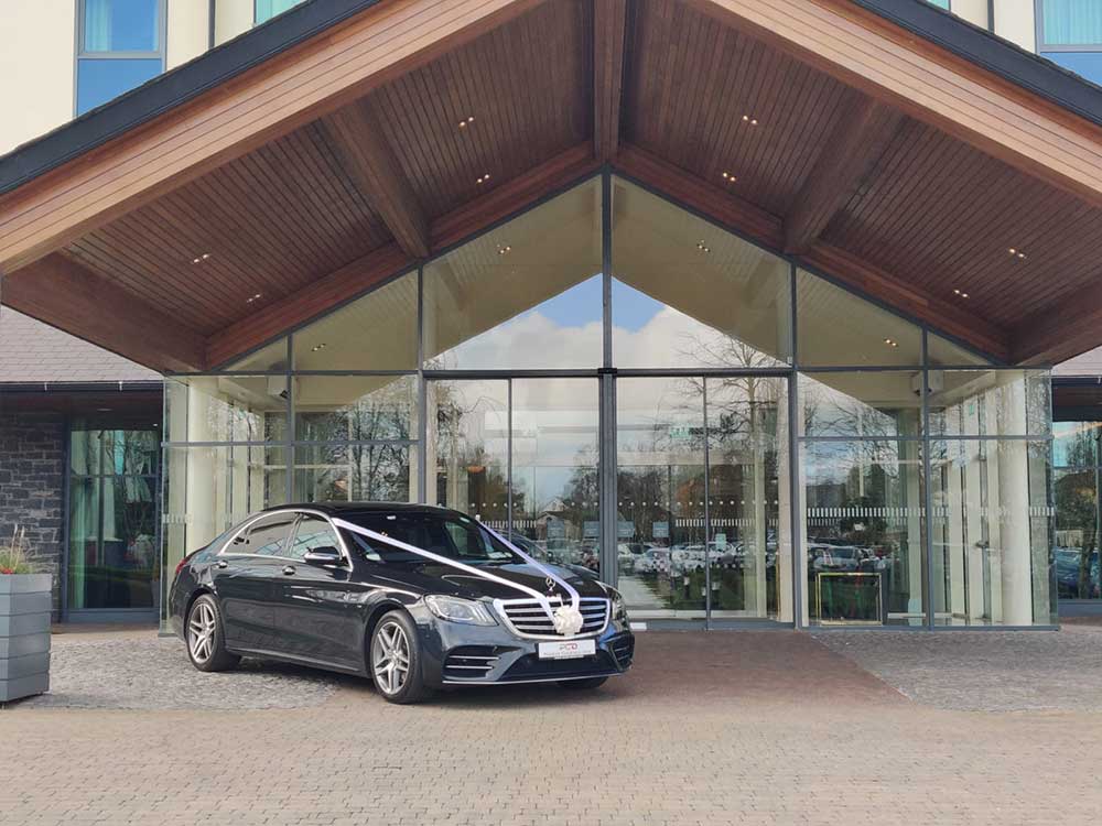 Why Choose a Luxury Chauffeur for Your Dublin Wedding?