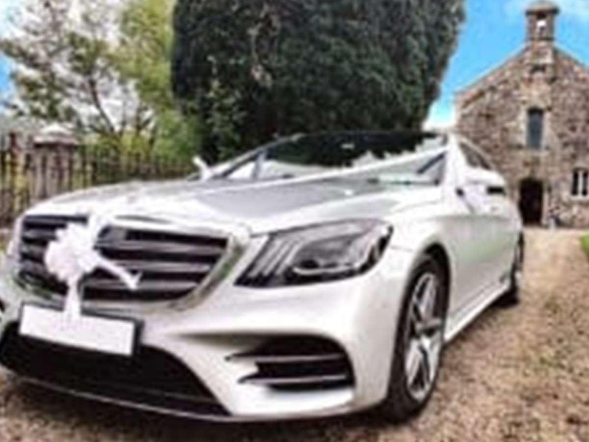 How-to-Arrange-Your-Wedding-Mini-Coach-Service