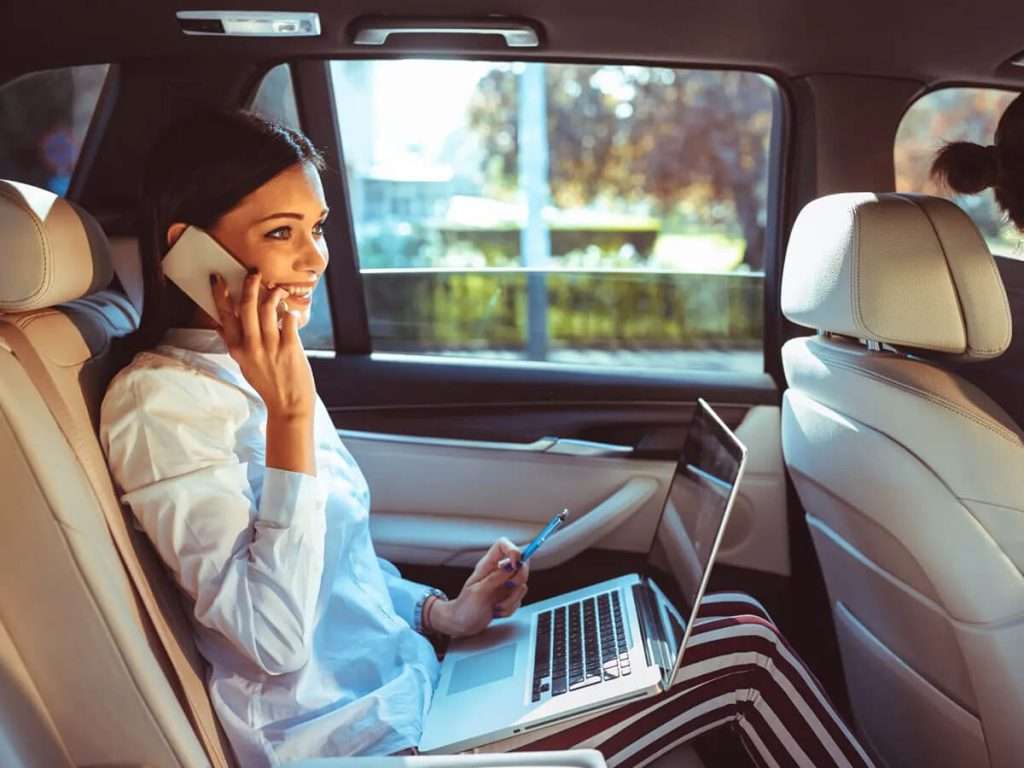 Convenience-on-Demand-Finding-the-Right-Airport-Transfer-Service-for-Your-Trip