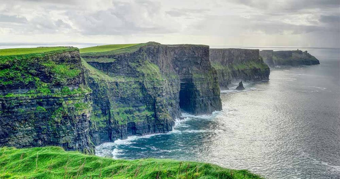 How to Make the Most of a Day Trip to the Cliffs of Moher with a Chauffeur